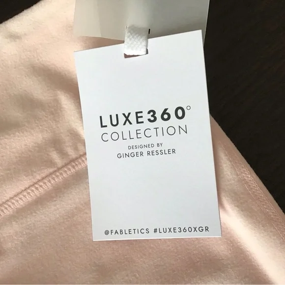 NWT FABLETICS LUXE360 Leggings - Super soft! - Picture 3 of 6